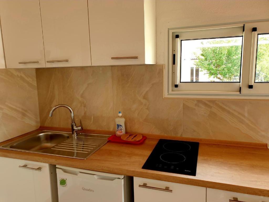 Apartments Hodanic Кърк Екстериор снимка