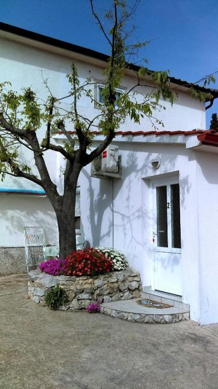 Apartments Hodanic Кърк Екстериор снимка