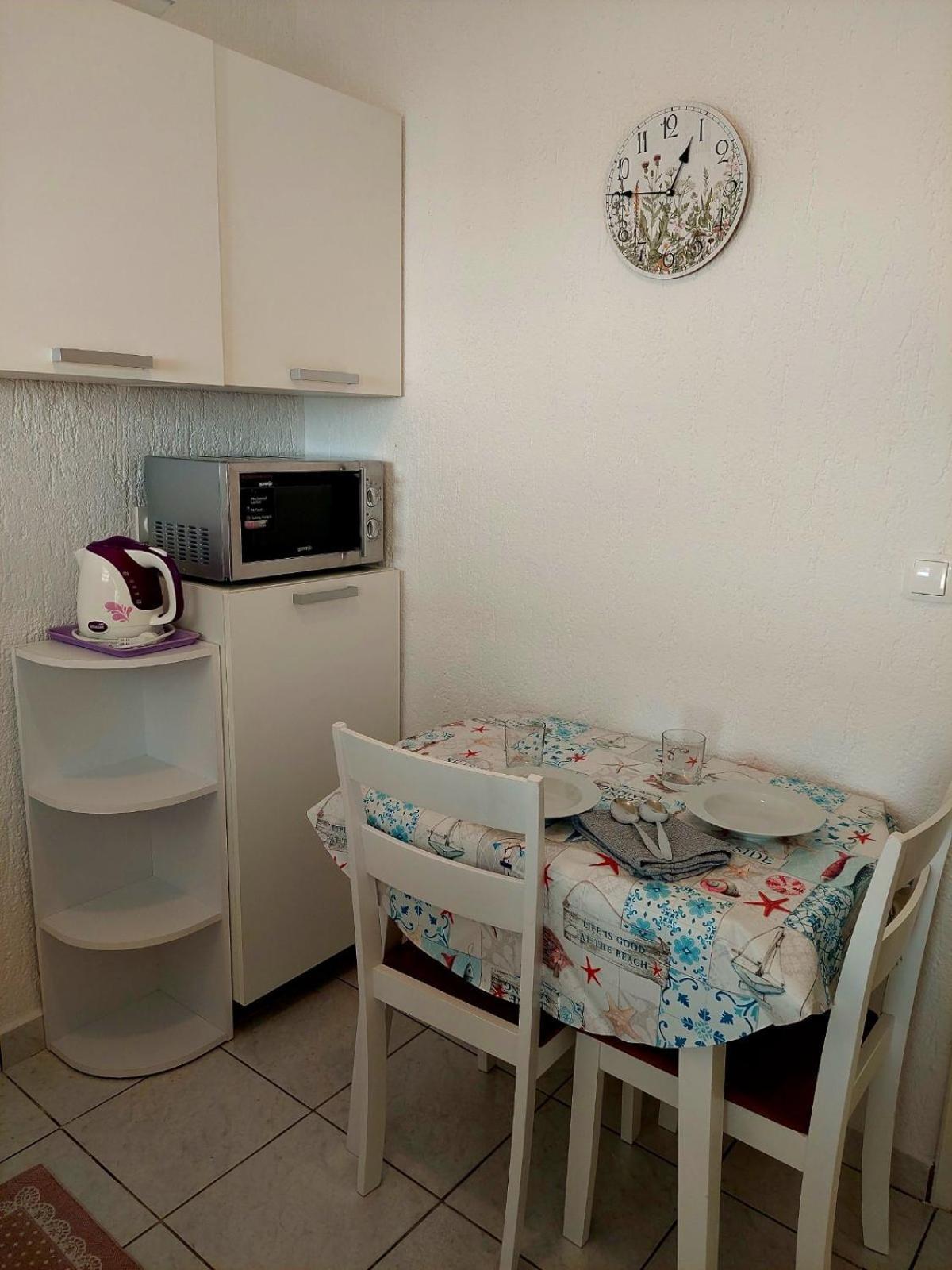 Apartments Hodanic Кърк Стая снимка