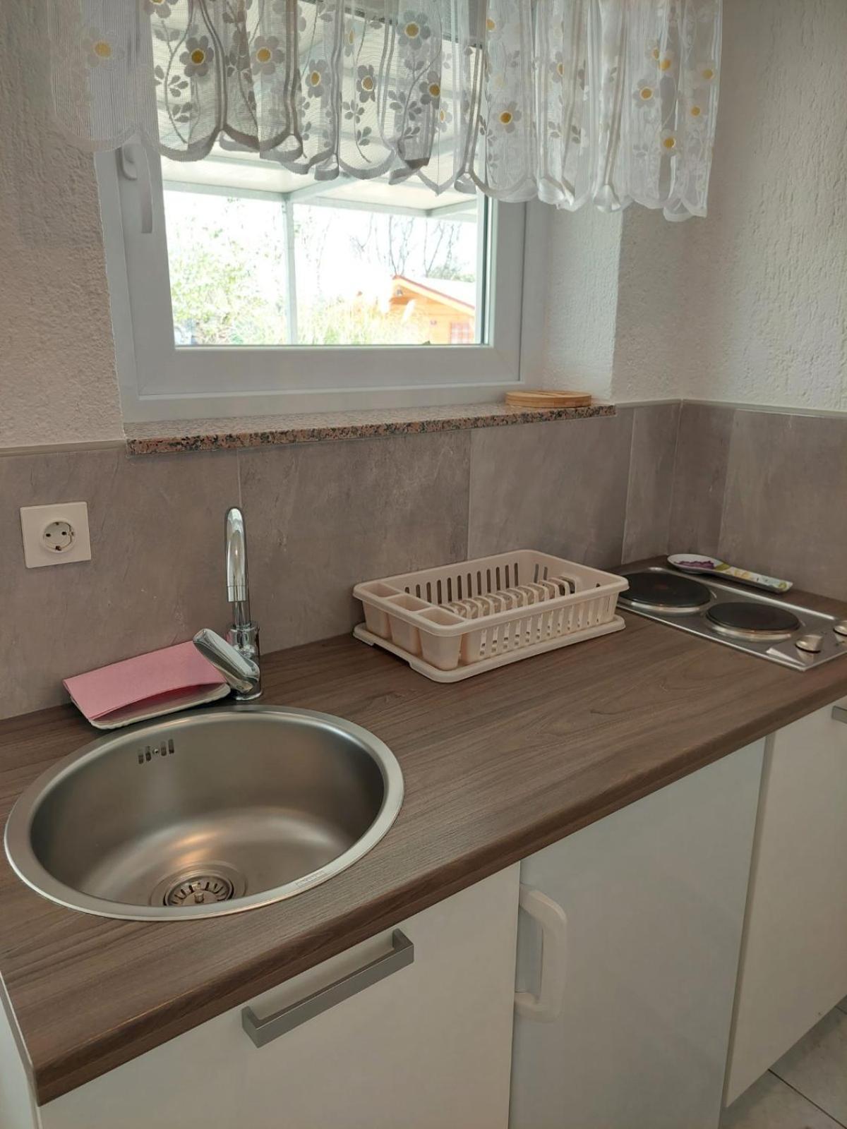 Apartments Hodanic Кърк Стая снимка